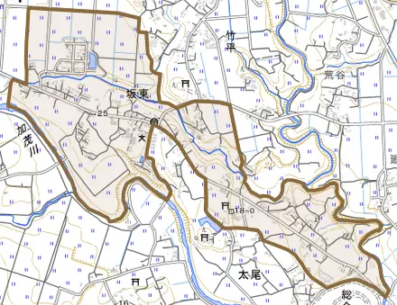 坂東とその周辺の地図。町の範囲を重ねている
