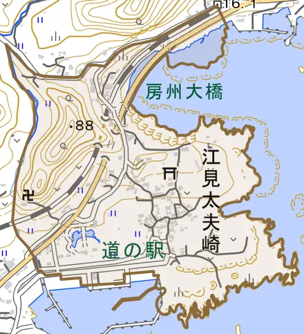 江見太夫崎とその周辺の地図。町の範囲を重ねている