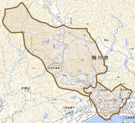 江見内遠野とその周辺の地図。町の範囲を重ねている