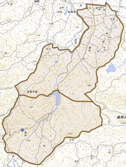 宮山とその周辺の地図。町の範囲を重ねている