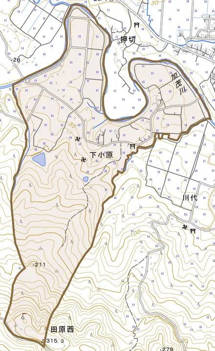下小原とその周辺の地図。町の範囲を重ねている