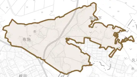 布施とその周辺の地図。町の範囲を重ねている