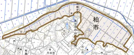 布施下とその周辺の地図。町の範囲を重ねている