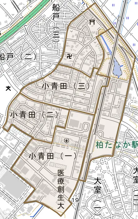 小青田とその周辺の地図。町の範囲を重ねている