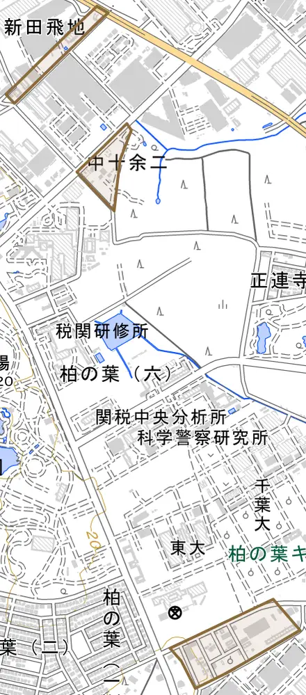 中十余二とその周辺の地図。町の範囲を重ねている