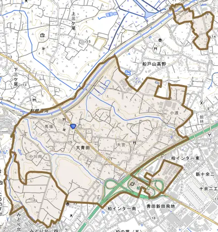 大青田とその周辺の地図。町の範囲を重ねている