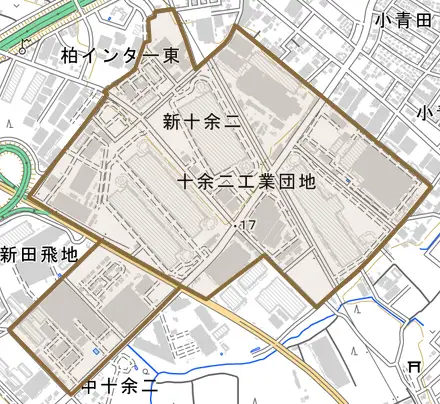 新十余二とその周辺の地図。町の範囲を重ねている