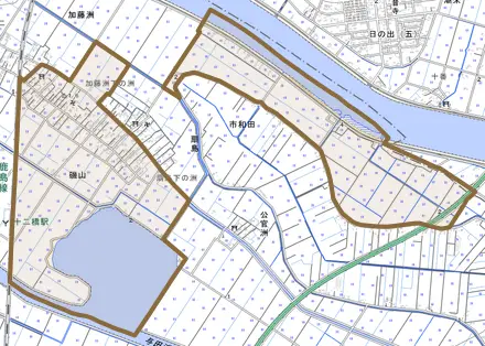 磯山とその周辺の地図。町の範囲を重ねている