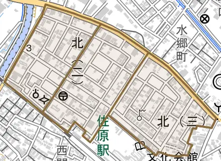 北とその周辺の地図。町の範囲を重ねている