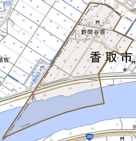 野間谷原とその周辺の地図。町の範囲を重ねている