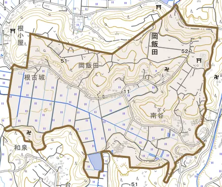 岡飯田とその周辺の地図。町の範囲を重ねている