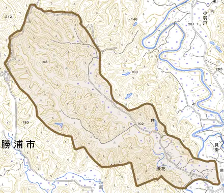 法花とその周辺の地図。町の範囲を重ねている