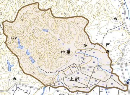 中里とその周辺の地図。町の範囲を重ねている