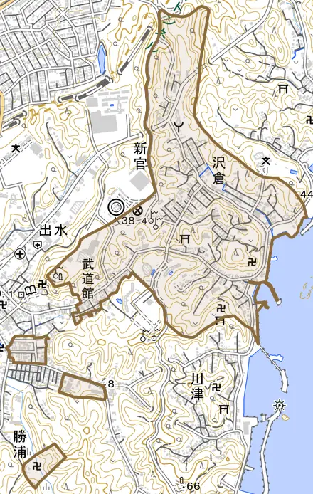 沢倉とその周辺の地図。町の範囲を重ねている