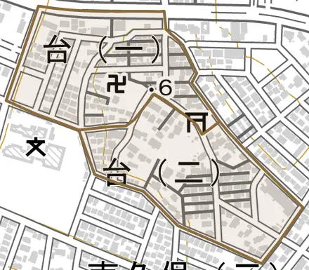 台とその周辺の地図。町の範囲を重ねている