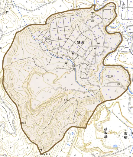 鎌滝とその周辺の地図。町の範囲を重ねている
