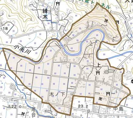 上とその周辺の地図。町の範囲を重ねている