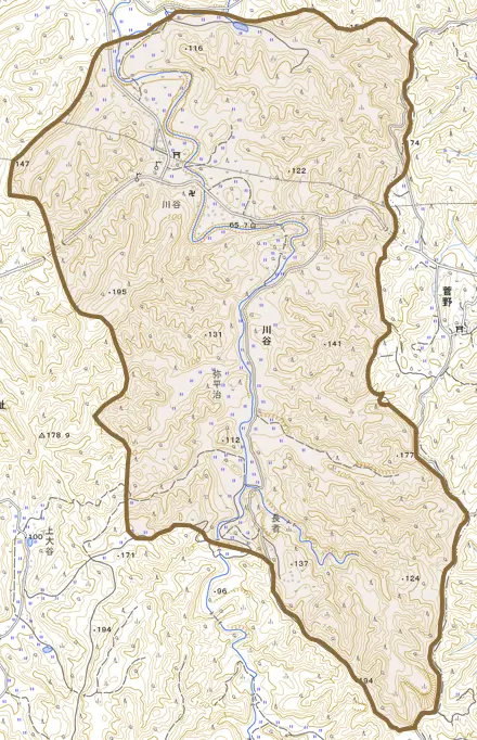 川谷とその周辺の地図。町の範囲を重ねている