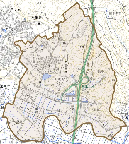 三直とその周辺の地図。町の範囲を重ねている