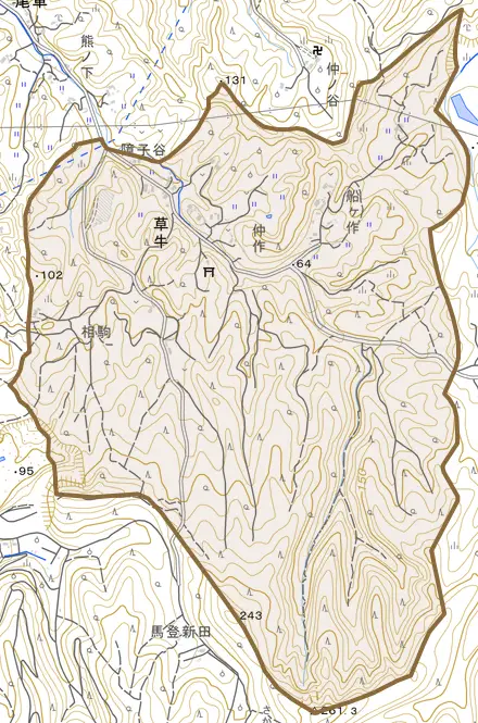 草牛とその周辺の地図。町の範囲を重ねている