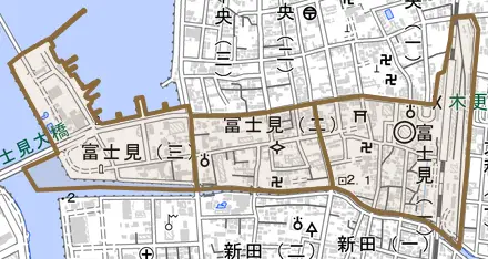 富士見とその周辺の地図。町の範囲を重ねている