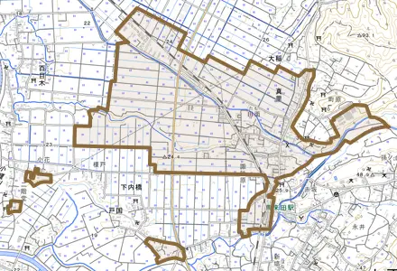 真里とその周辺の地図。町の範囲を重ねている