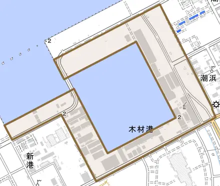 木材港とその周辺の地図。町の範囲を重ねている