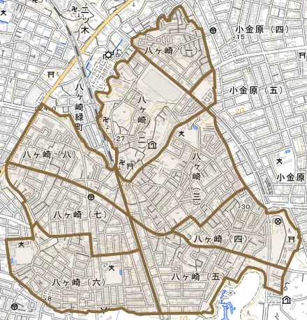 八ケ崎とその周辺の地図。町の範囲を重ねている