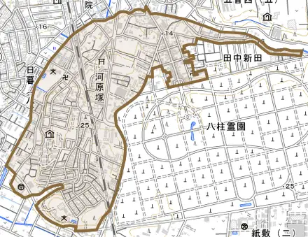 河原塚とその周辺の地図。町の範囲を重ねている