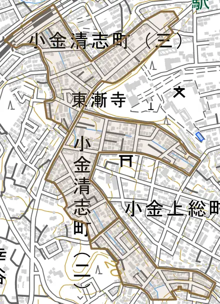 小金清志町とその周辺の地図。町の範囲を重ねている