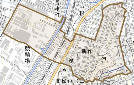 新作とその周辺の地図。町の範囲を重ねている