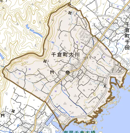 千倉町大川とその周辺の地図。町の範囲を重ねている