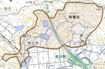 検儀谷とその周辺の地図。町の範囲を重ねている