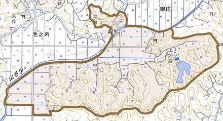 中とその周辺の地図。町の範囲を重ねている