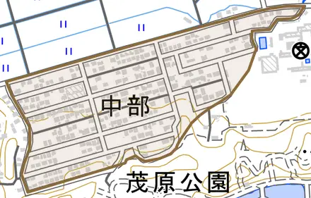 中部とその周辺の地図。町の範囲を重ねている