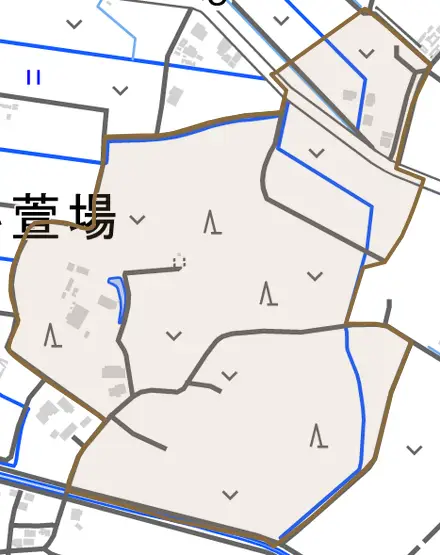 小萱場とその周辺の地図。町の範囲を重ねている