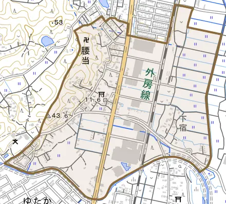 腰当とその周辺の地図。町の範囲を重ねている