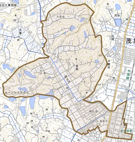 長尾とその周辺の地図。町の範囲を重ねている