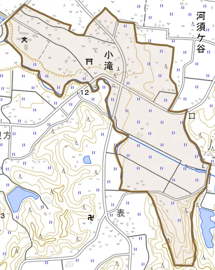 小滝とその周辺の地図。町の範囲を重ねている