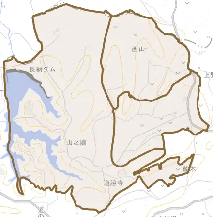山之郷とその周辺の地図。町の範囲を重ねている