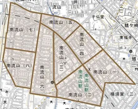 南流山とその周辺の地図。町の範囲を重ねている