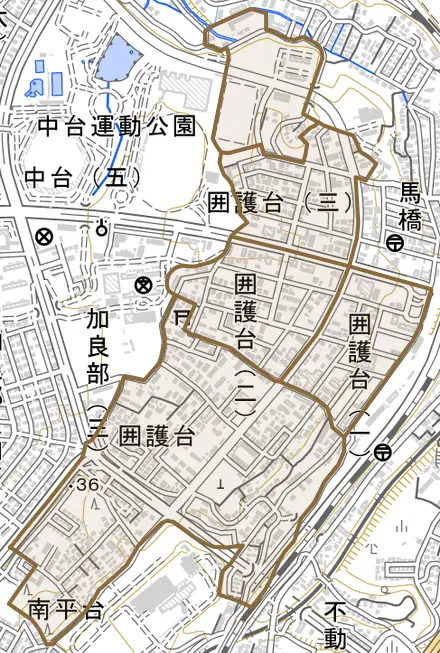 囲護台とその周辺の地図。町の範囲を重ねている
