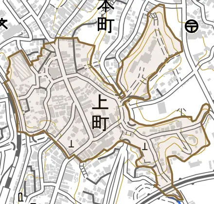 上町とその周辺の地図。町の範囲を重ねている