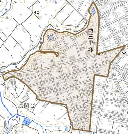 西三里塚とその周辺の地図。町の範囲を重ねている