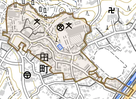 田町とその周辺の地図。町の範囲を重ねている
