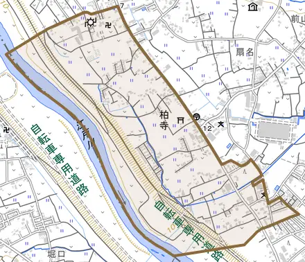 柏寺とその周辺の地図。町の範囲を重ねている