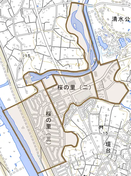 桜の里とその周辺の地図。町の範囲を重ねている