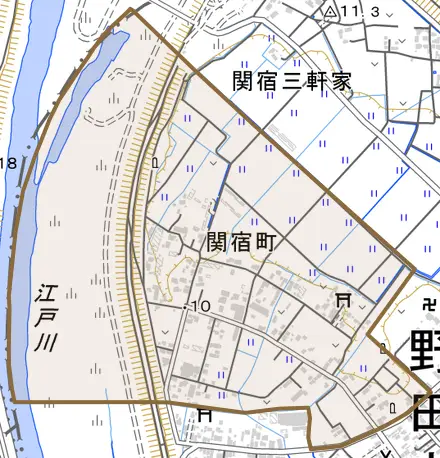 関宿町とその周辺の地図。町の範囲を重ねている