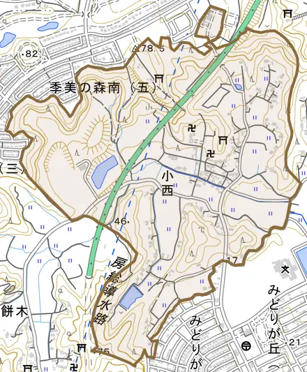 小西とその周辺の地図。町の範囲を重ねている