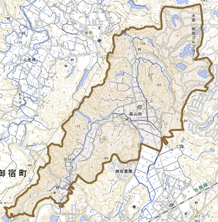 高山田とその周辺の地図。町の範囲を重ねている